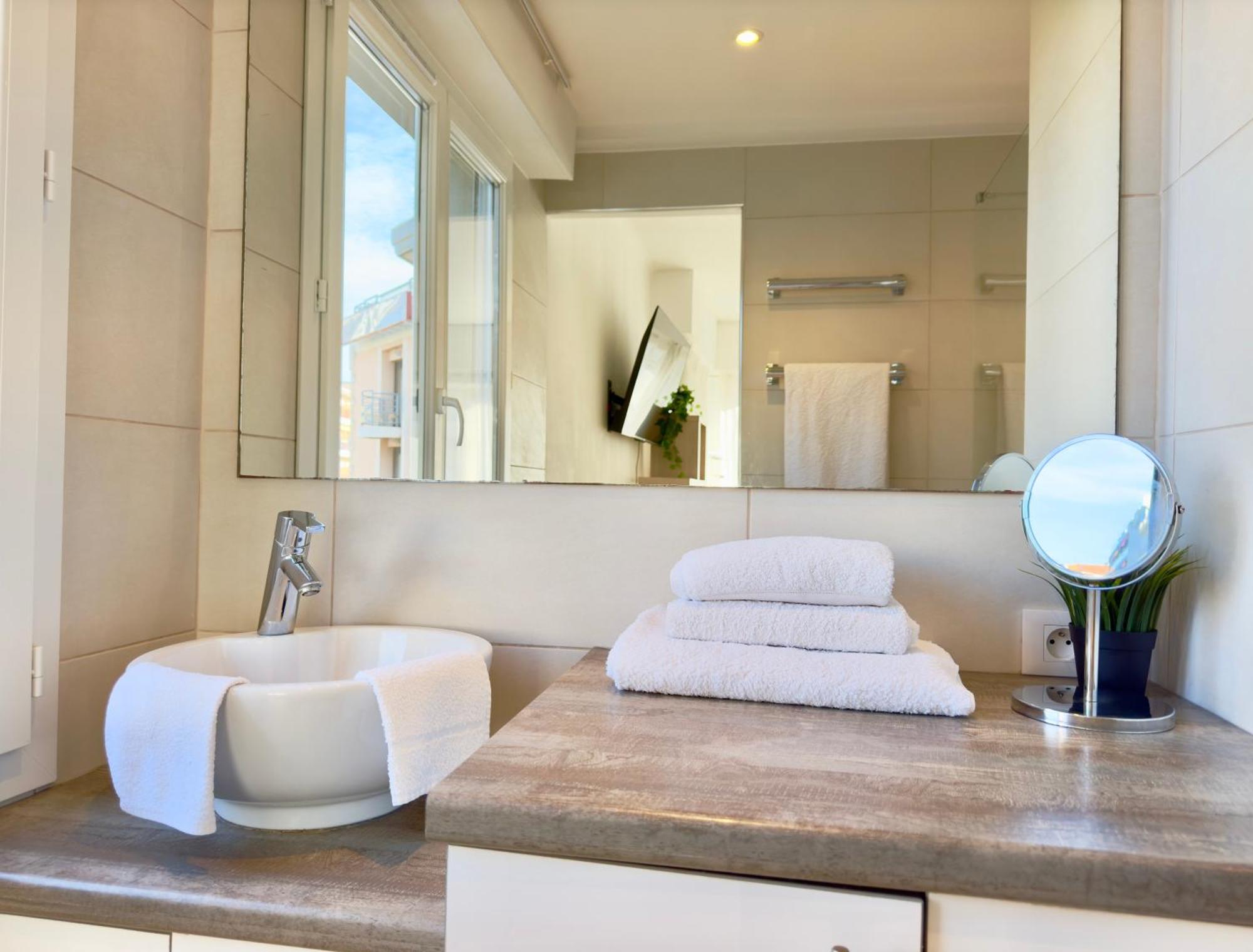 Superbe Appartement Avec Terrasse 1Mn Des Plages De La Croisette Κάννες Εξωτερικό φωτογραφία