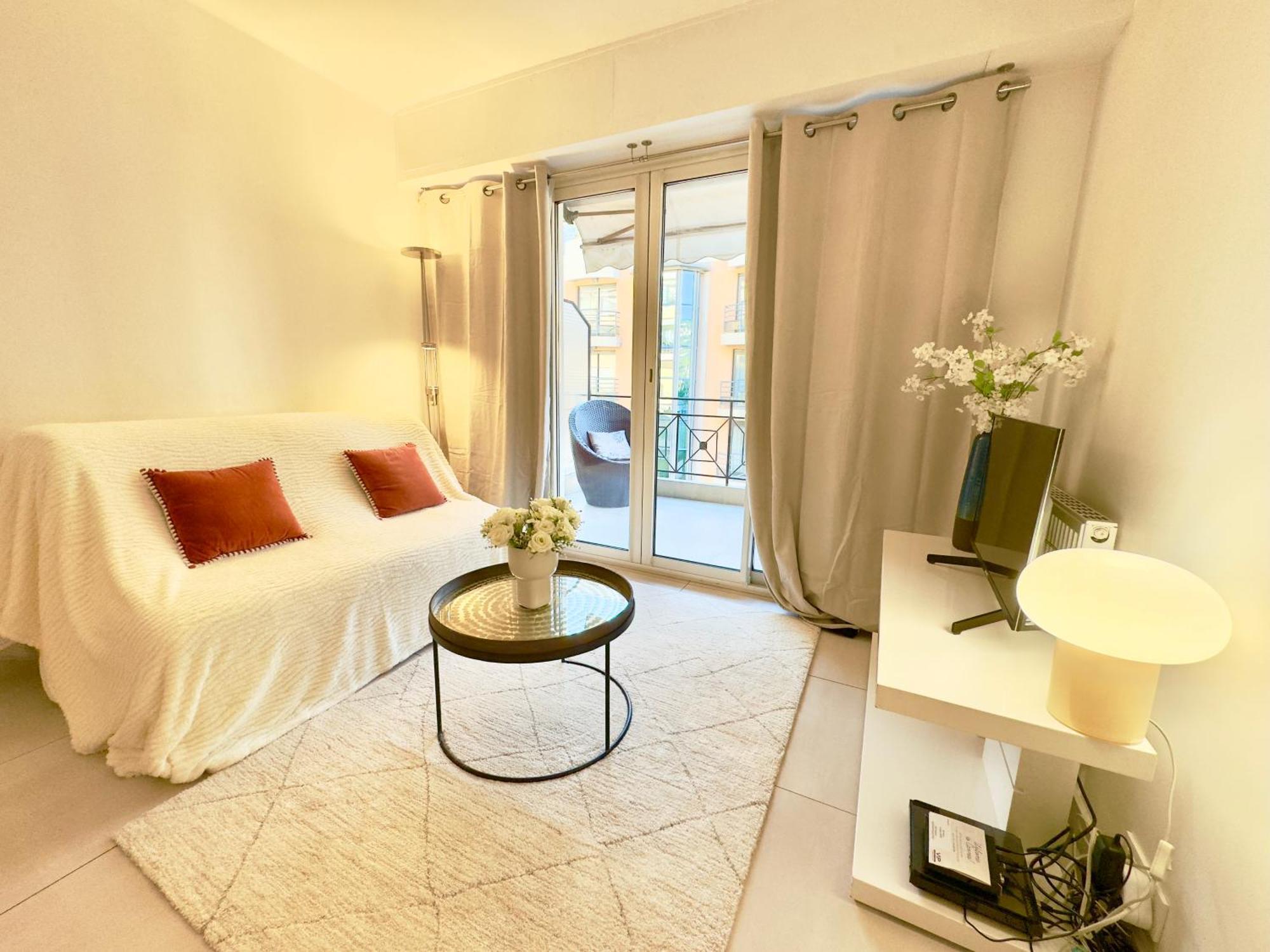 Superbe Appartement Avec Terrasse 1Mn Des Plages De La Croisette Κάννες Εξωτερικό φωτογραφία