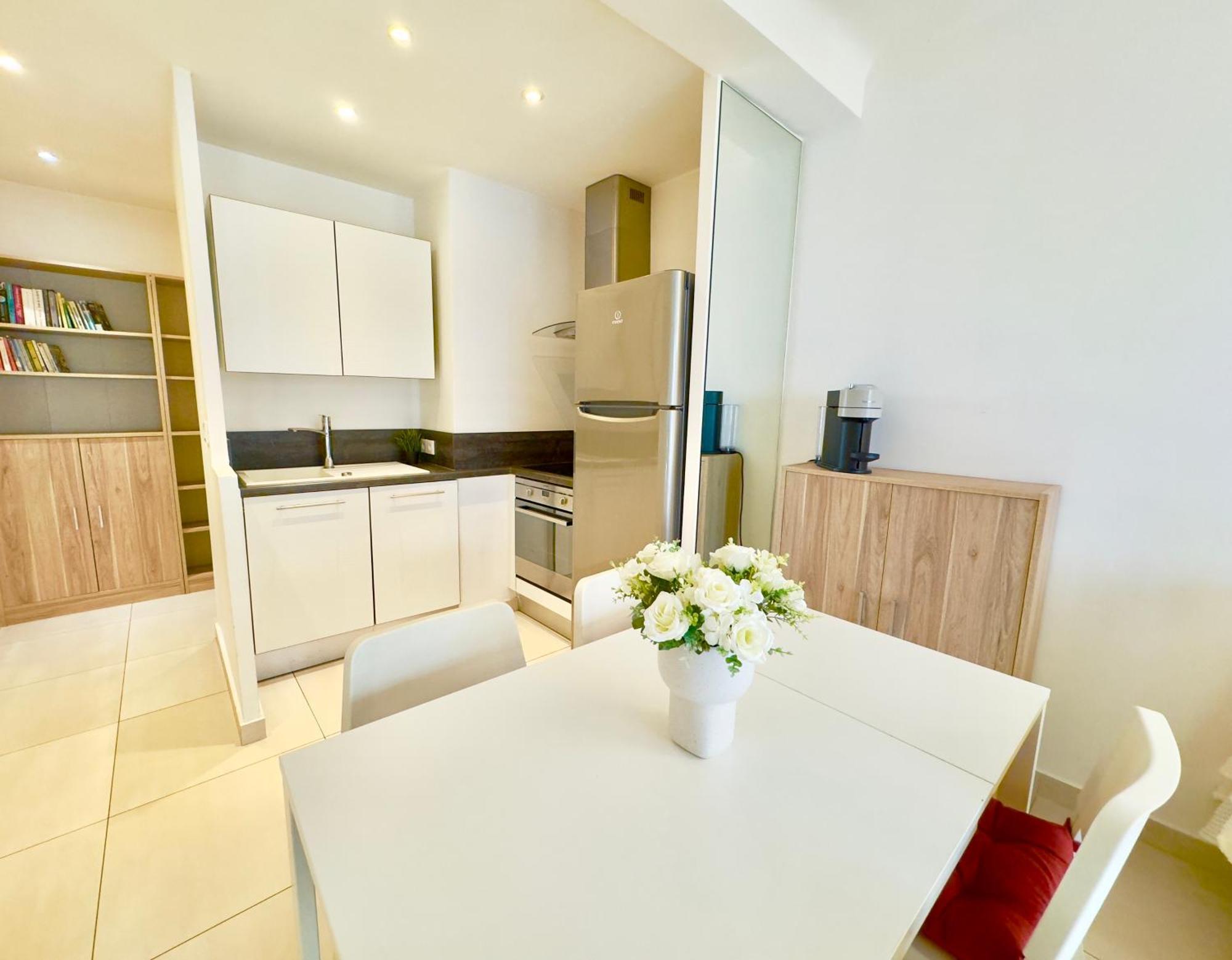 Superbe Appartement Avec Terrasse 1Mn Des Plages De La Croisette Κάννες Εξωτερικό φωτογραφία